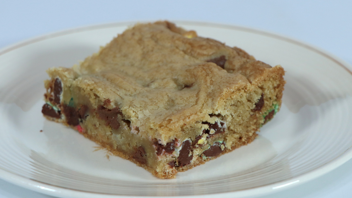 M&M Cookie Bars