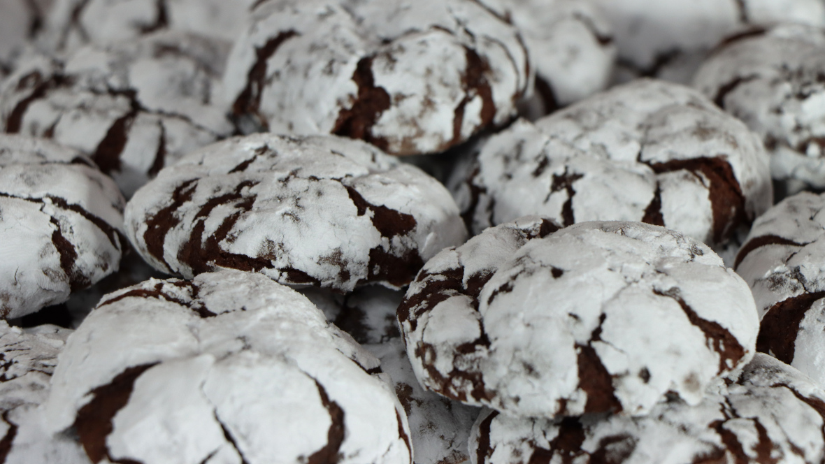 chocolate crinkle cookies