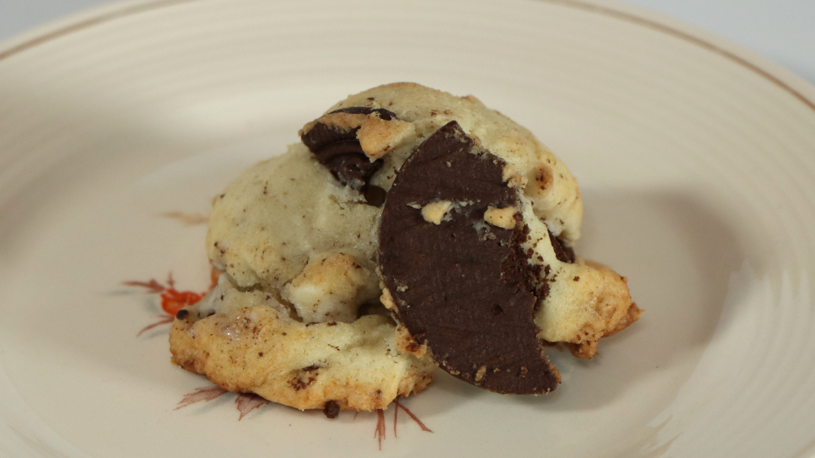 Cookies and Cream Cookie