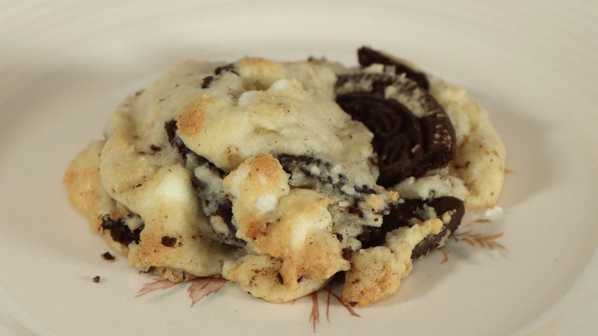 Cookies and Cream Cookie