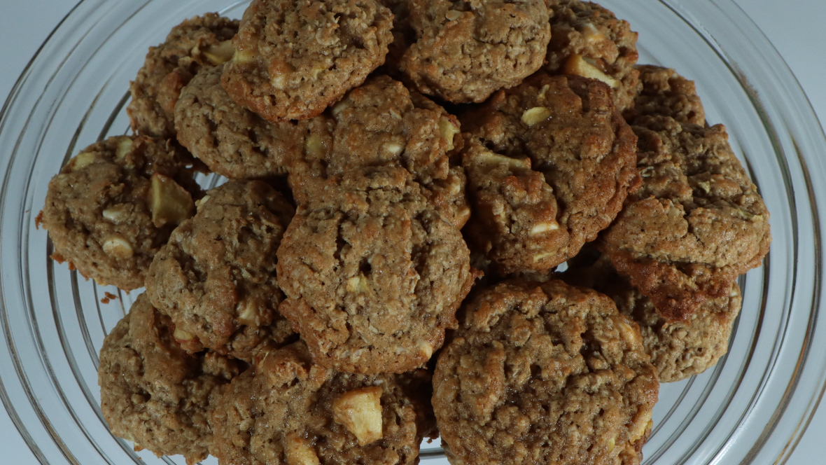 Apple Oatmeal Cookies