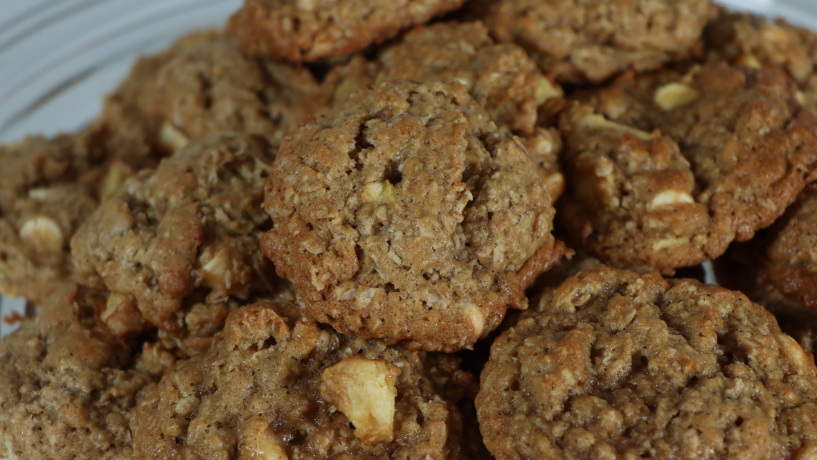 Apple Oatmeal Cookies